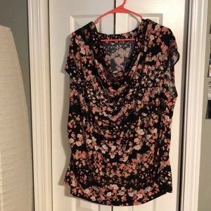 Sleeveless dress shirt